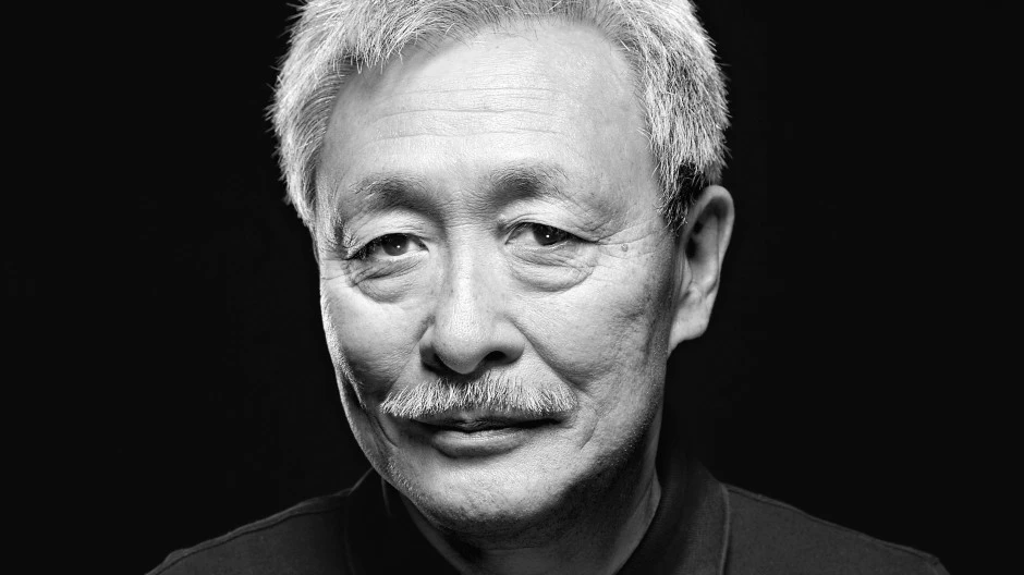Hideo Kodama, izumitelj stereolitografije, u svom uredu